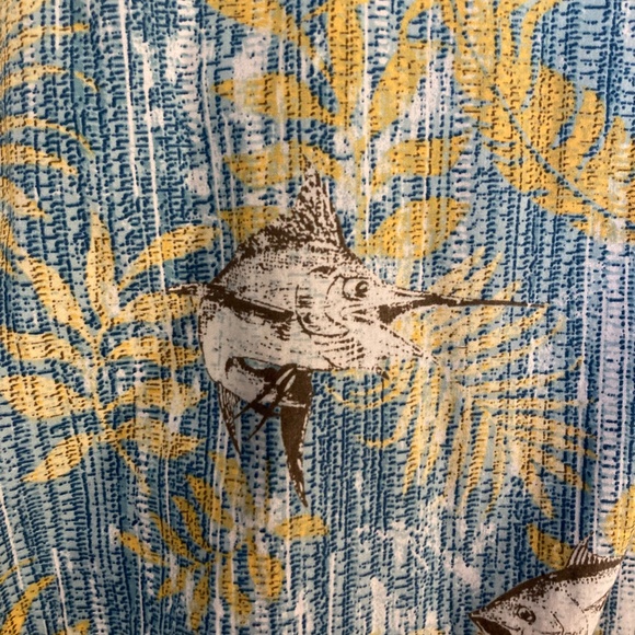 Large Short Sleeve Colombia Hawaiian Shirt with Tuna And Sword Fish Print - Picture 4 of 5